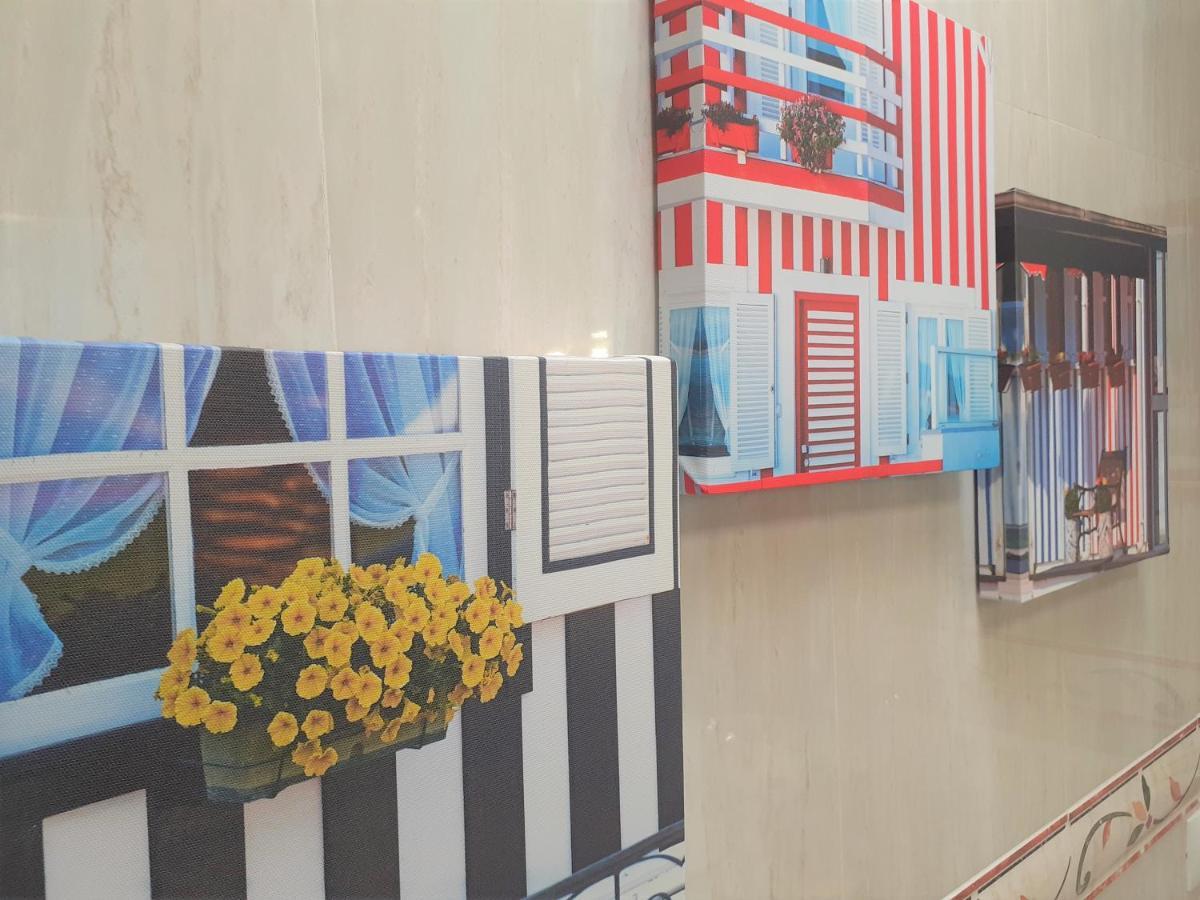 Homestay - It's There - 2